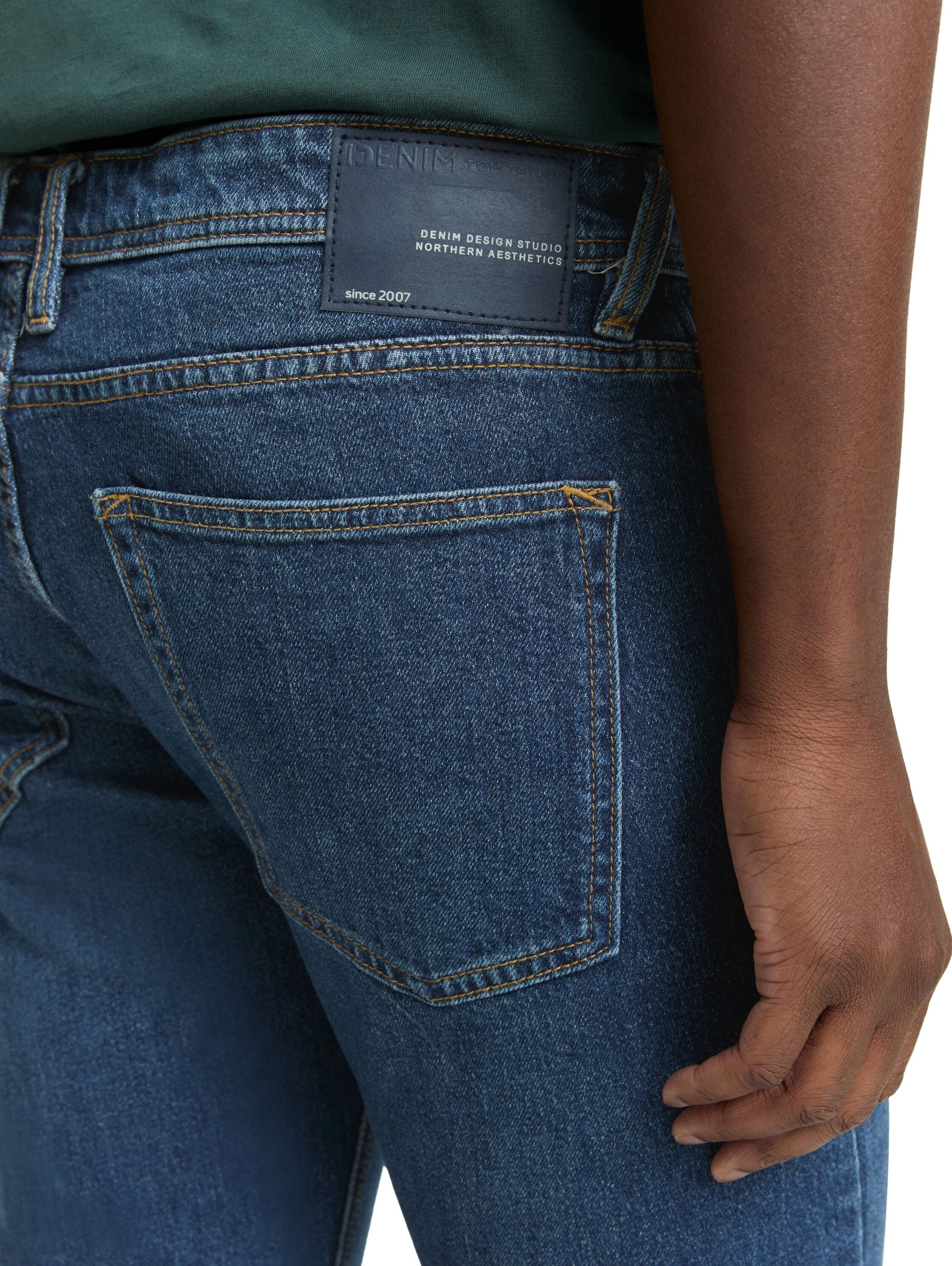 Slim-fit-Jeans TOM TAILOR DENIM "PIERS", Herren, Gr. 33, Länge 32, used schwarz stone blau denim, Denim/Jeans, Obermaterial: 99% Baumwolle, 1% Elasthan. Futter: 65% Polyester, 35% Baumwolle, schmal lang, Jeans Slim-fit-Jeans, Slim fit mit etwas niedrigere