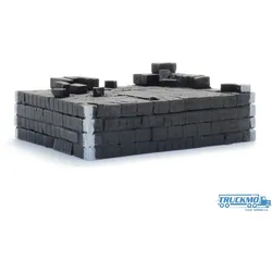 Artitec Fertigmodell Brikettstapel im Depot, abgebrochen 387.622