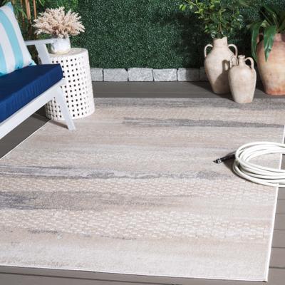 SAFAVIEH Stella Sija Modern & Contemporary Rug