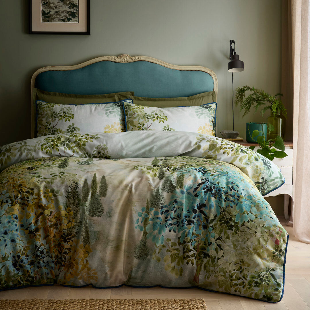 Soiree Hidden Garden Cotton Floral Duvet Cover Set with Pillowcases Green Kingsize
