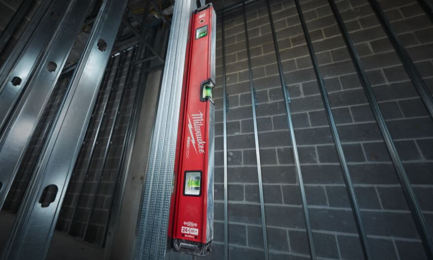 Niveau tubulaire REDSTICK PREMIUM magnétique 60 cm MILWAUKEE 4932459063