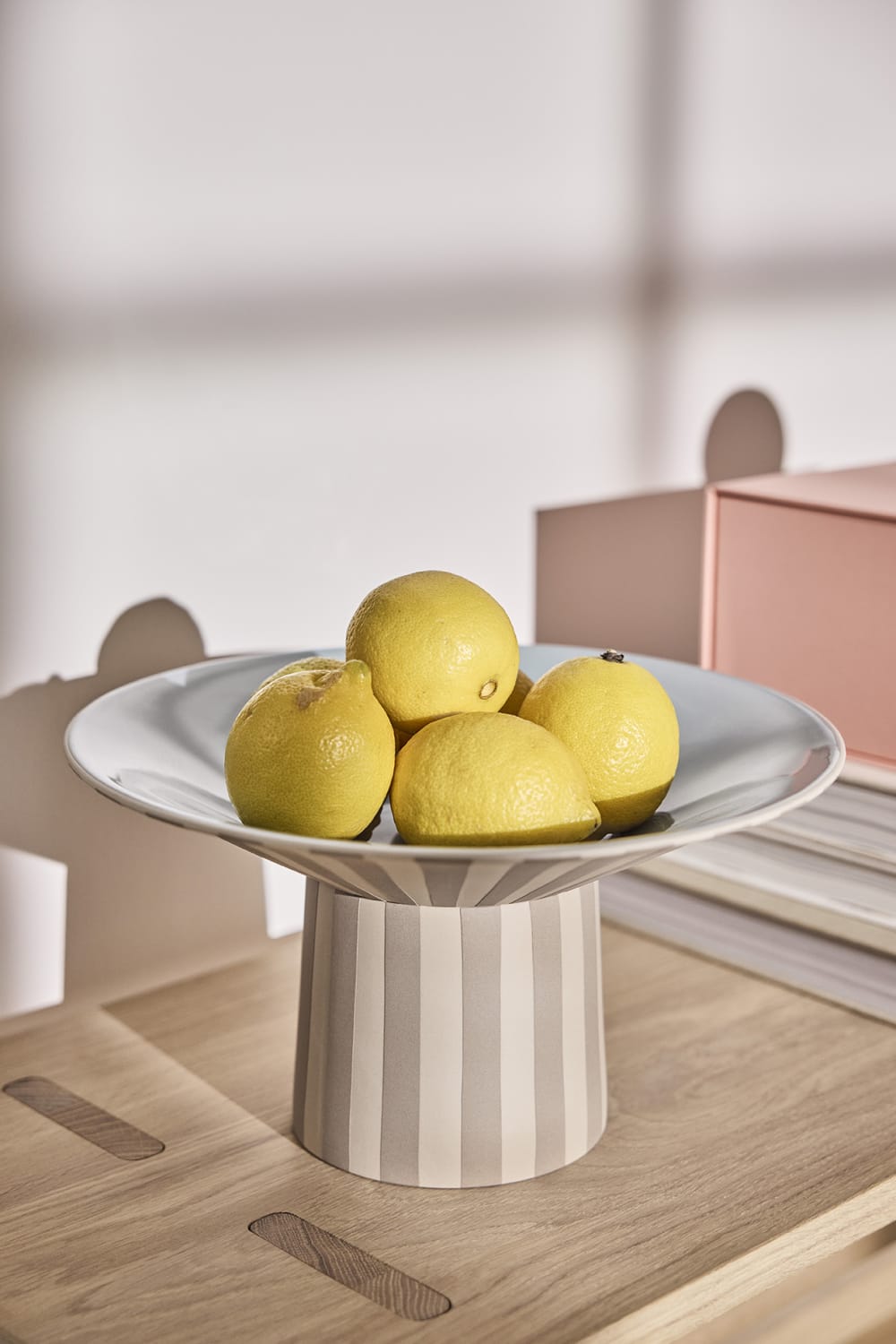 OYOY Living Design Plateau en grès H17x30x30 Beige 30x17x30cm