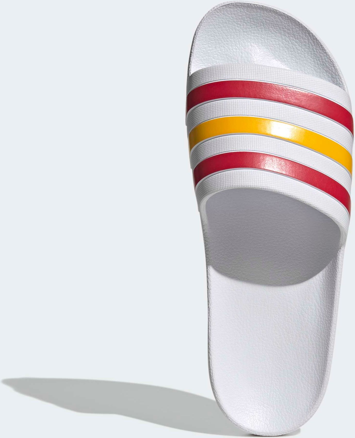 Badesandale ADIDAS SPORTSWEAR "AQUA ADILETTE", Damen, Gr. 44,5, cloud weiß, team power rot 2, crew gelb, Synthetik, Schuhe Badesandale cloud weiß, team power rot 2, crew gelb 44,5