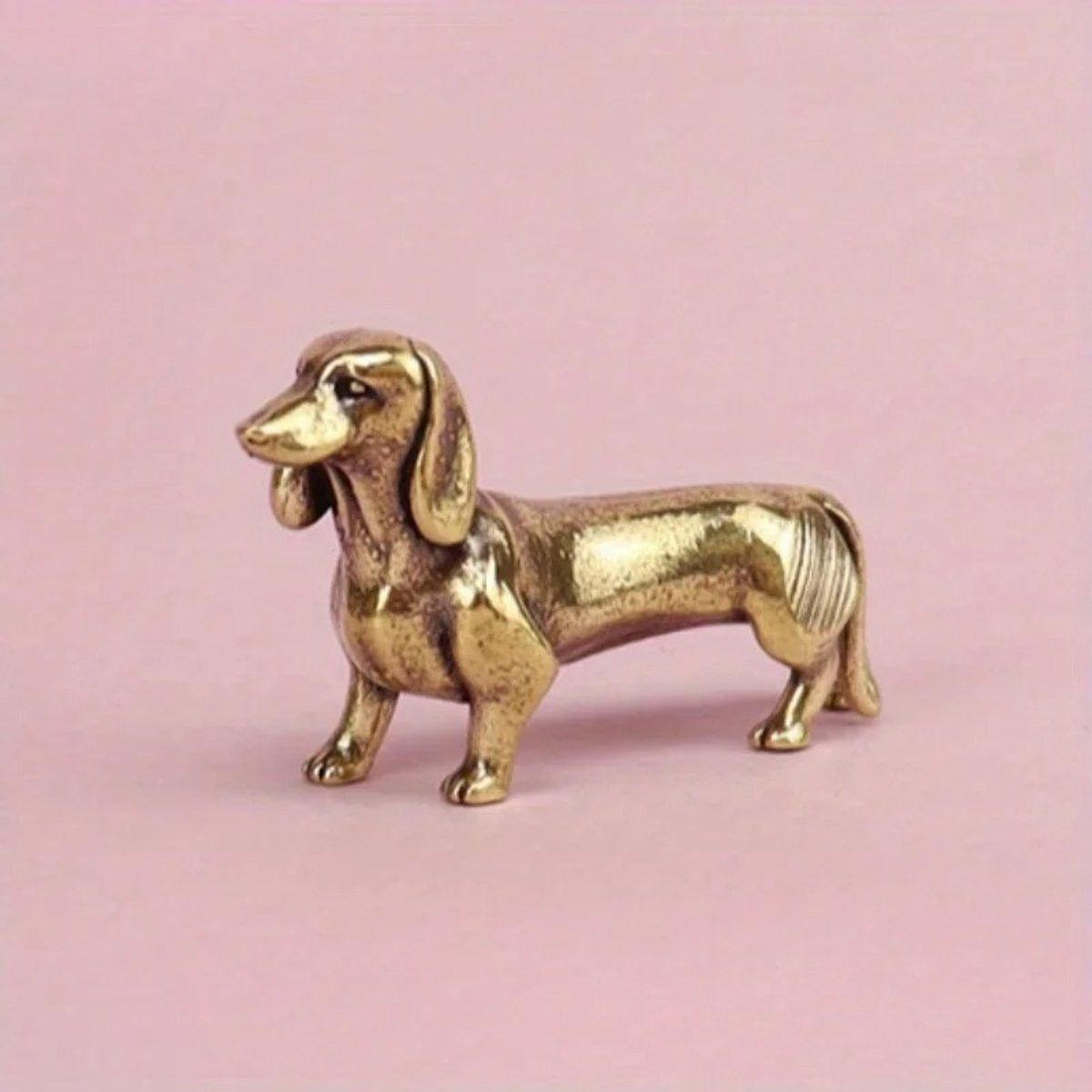 Messing Teckel Beeldje - Miniatuur Dachshund - Vintage Gouden Hondenbeeldje voor Woondecoratie