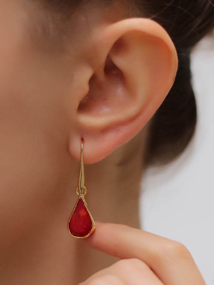 Pierres delicates Vergold. Ohrringe mit Edelsteinen - onesize
