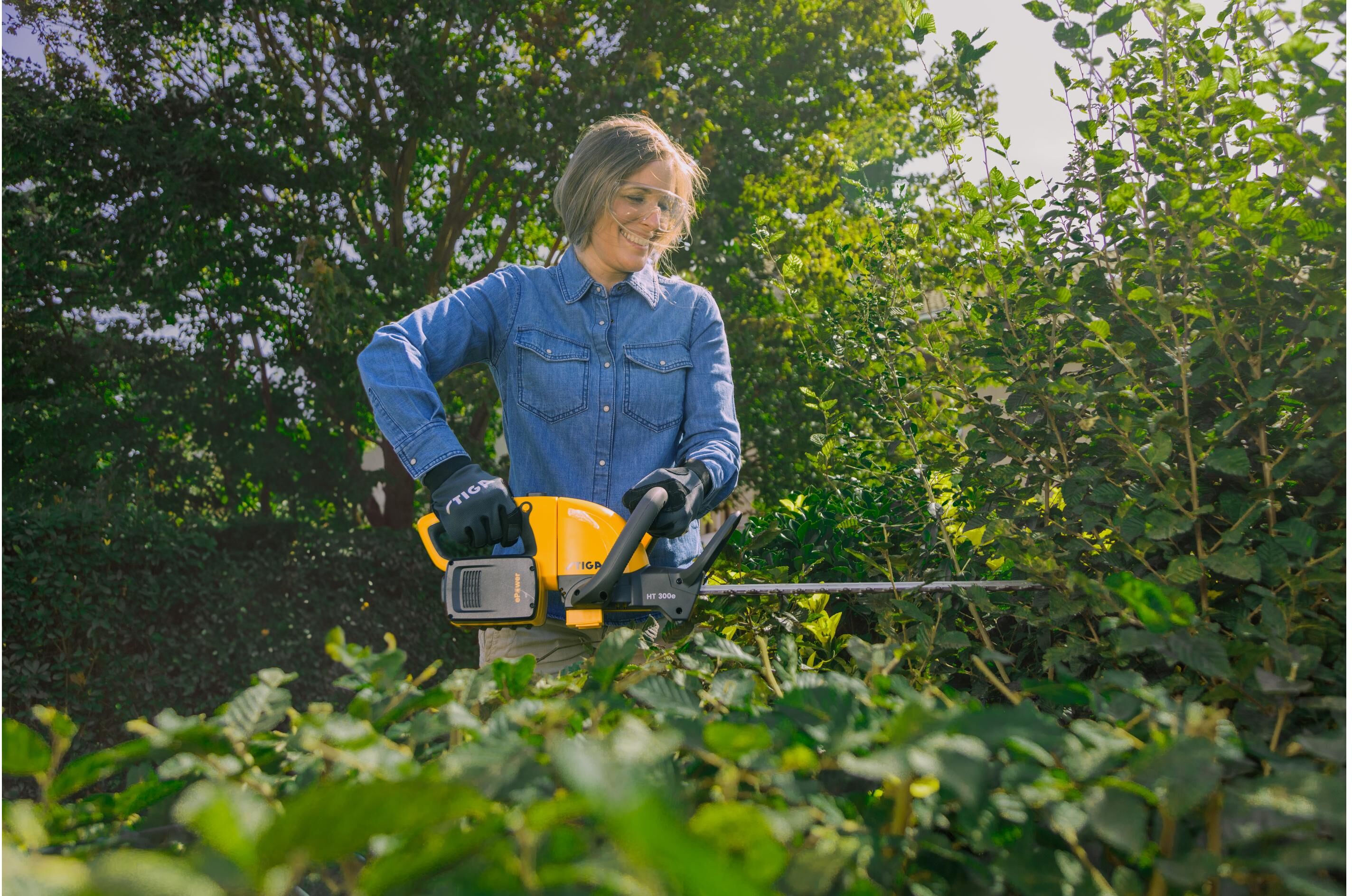 Akku-Heckenschere STIGA "HT 300e 40 V 54 cm inkl. Akku", bunt, Gartenscheren-Maschinen, Akku-Heckenschere bunt Einheitsgröße