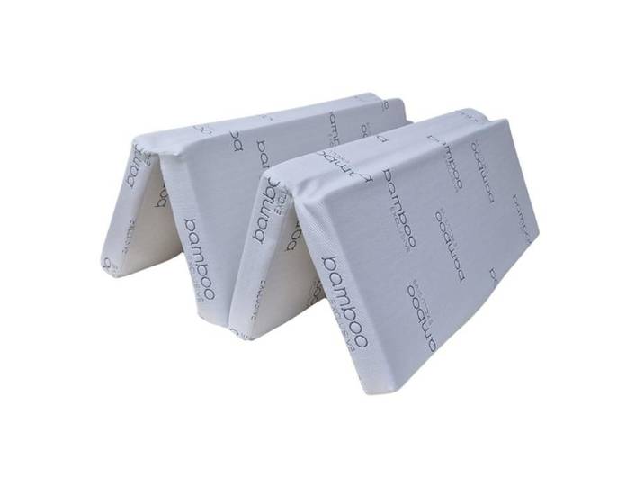 Une chauffeusse pliable 200 x 140 x 8 cm - BTR