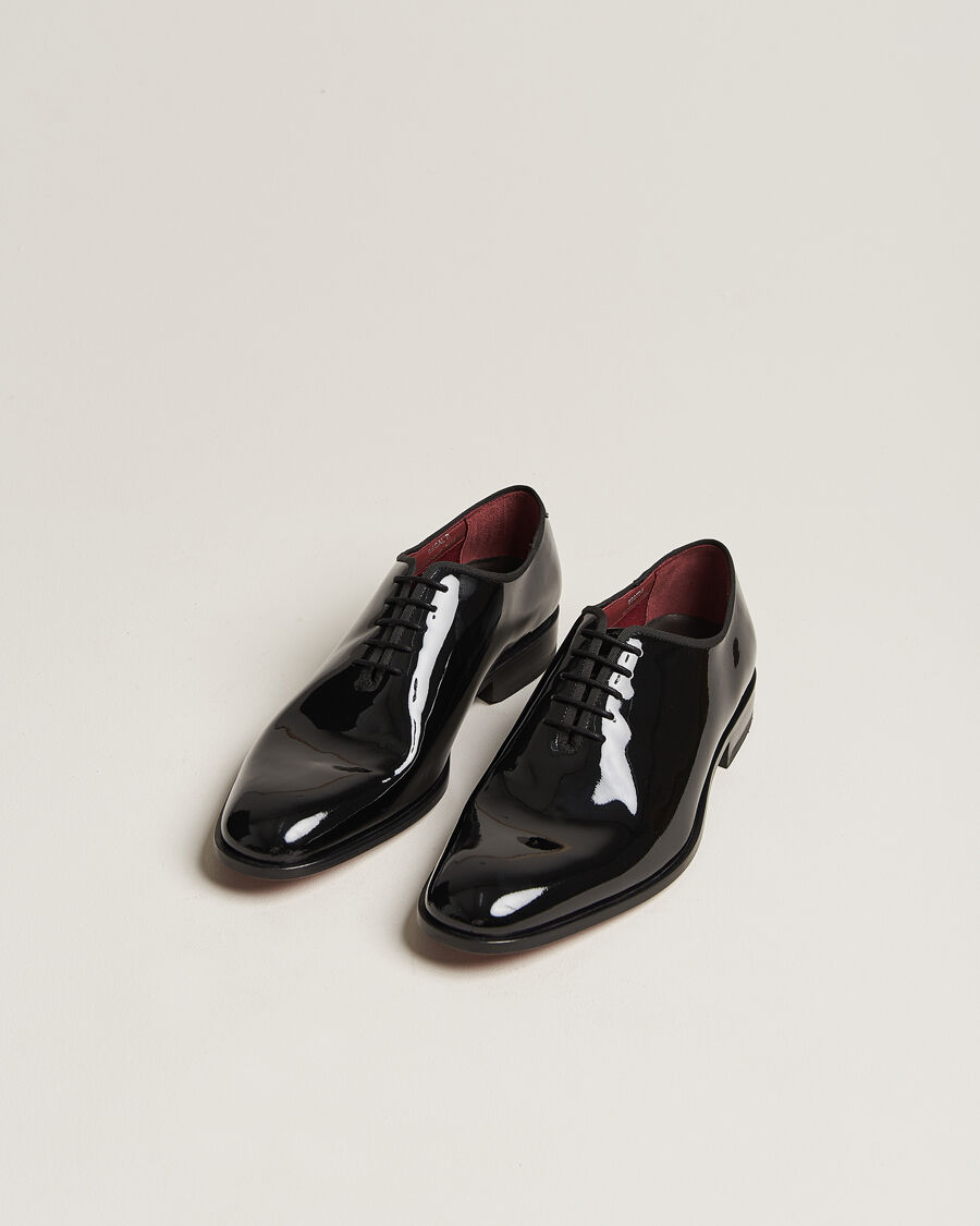 Loake Shoemakers Regal Patent Wholecut Black men EU42,5 Sort