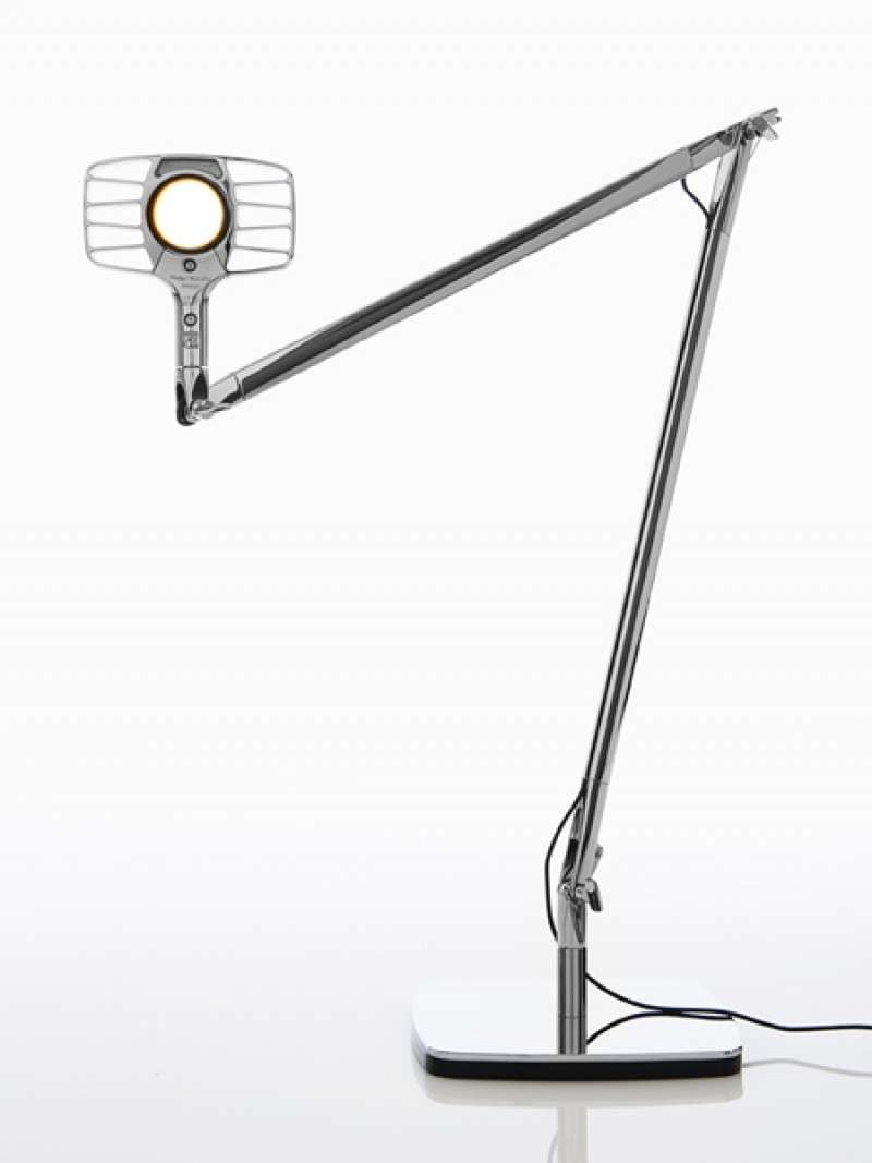 Luceplan Otto Watt Tischleuchte (mit Tischfuß, aluminium poliert) mit Tischfuß | aluminium poliert 1D720=N10018+1D72/1000018