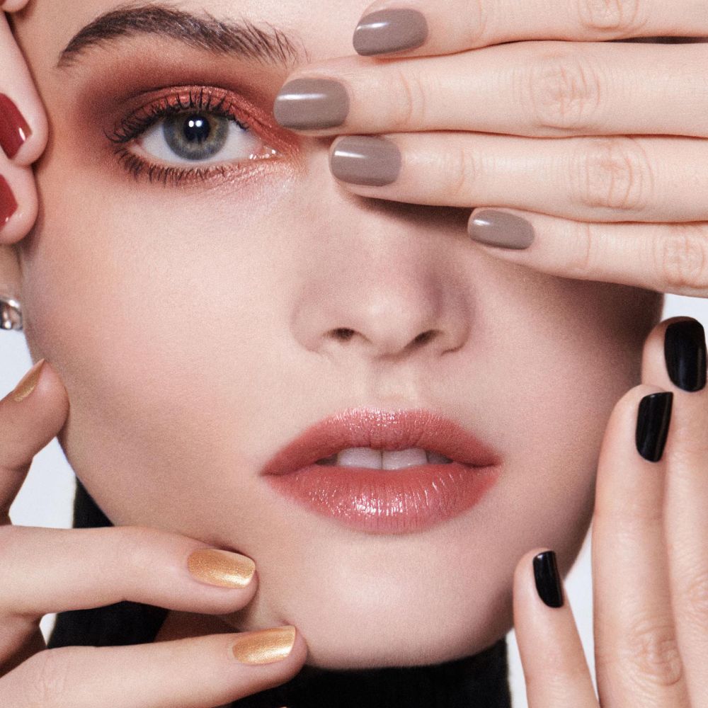 Christian Dior Vernis Nail Polish Couture Color Shine and Long Wear 10mL 323 Dune