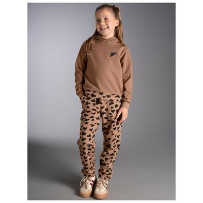 Freizeitanzug TRIGEMA "TRIGEMA Freizeitanzug mit Herz-Motiv", Kinder, Gr. 140, braun (haselnuss), Sweatware, 50% Baumwolle, 50% Polyester, Basic, Sportanzüge Freizeitanzug