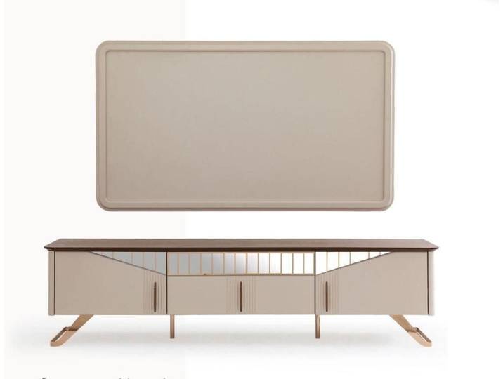 Xlmoebel Lowboard Elegantes TV-Möbel mit drei Türen in hochwertiger Verarbeitung (Lowboard, TV-Ständer), Hergestellt in Europa