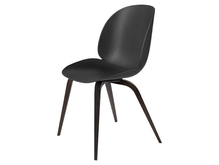 GUBI chaise BEETLE DINING CHAIR base en chêne fumé (Black - Polypropylène et bois)