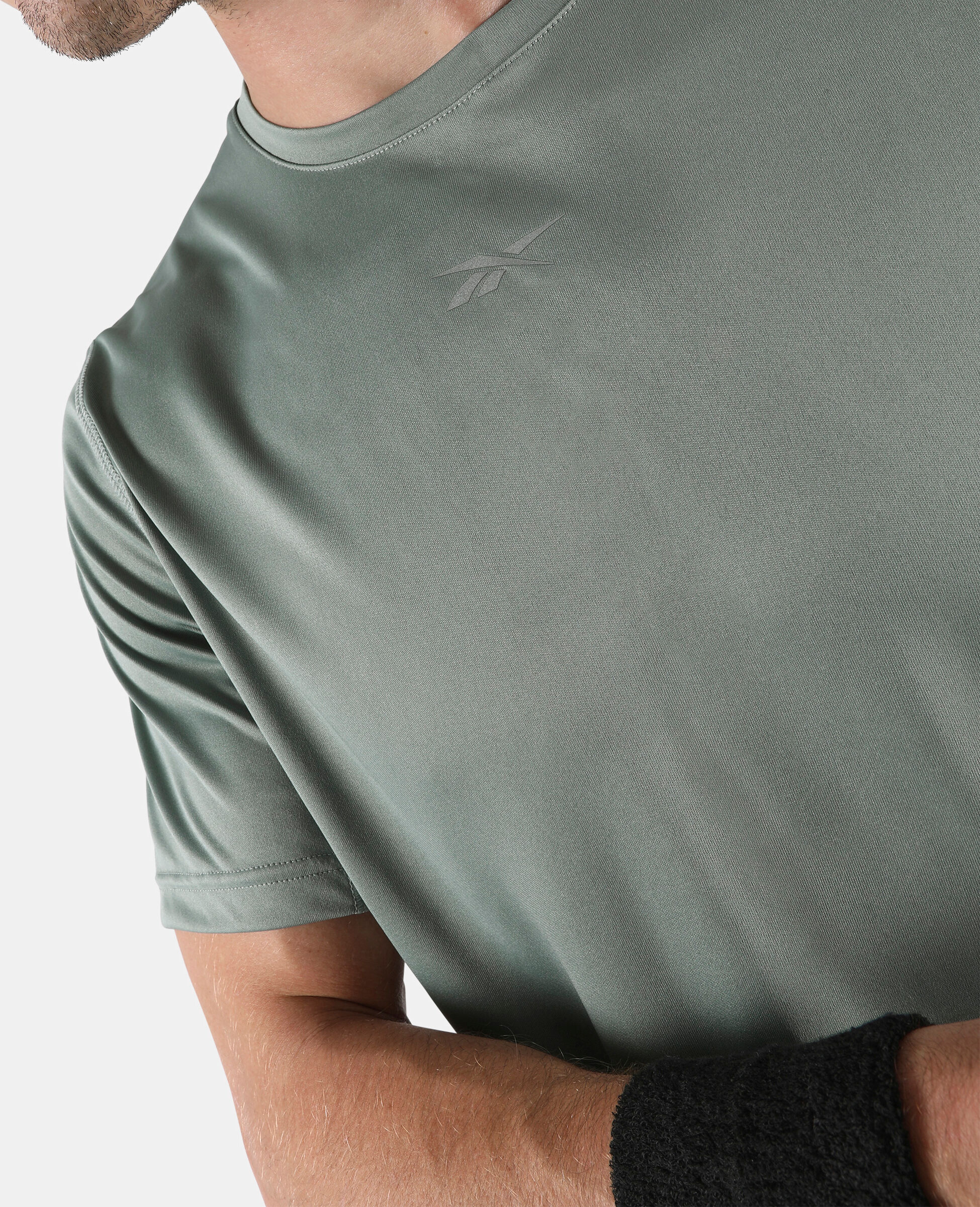 Laufshirt REEBOK "ID RUN T-SHIRT", Herren, Gr. XXL, light fog, Obermaterial: 100% Polyester, Shirts Laufshirt, für Lauftraining geeignet, aus Polyester light fog XXL