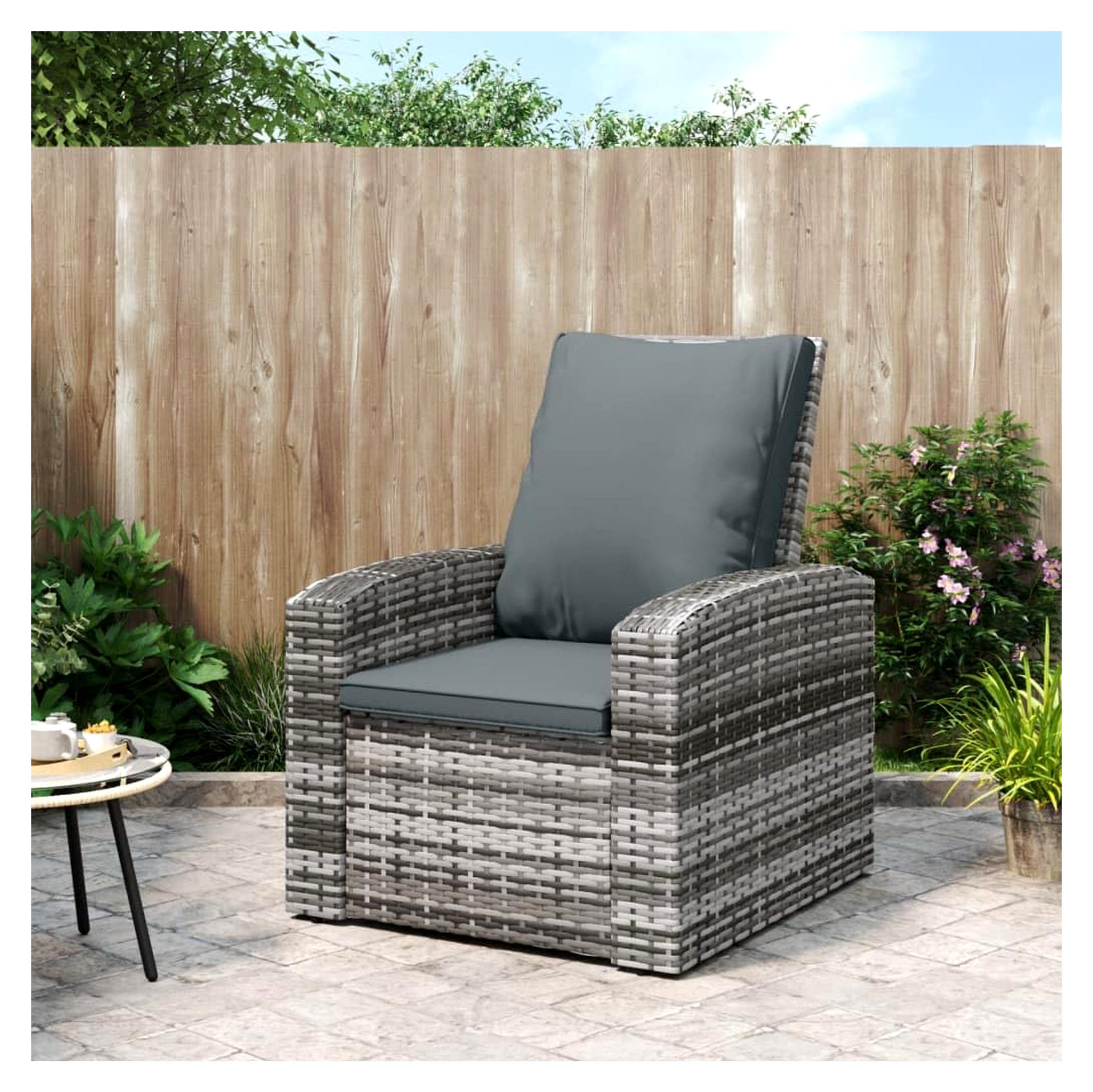 Gartenliegesessel mit Kissen aus Polyrattan in Grau