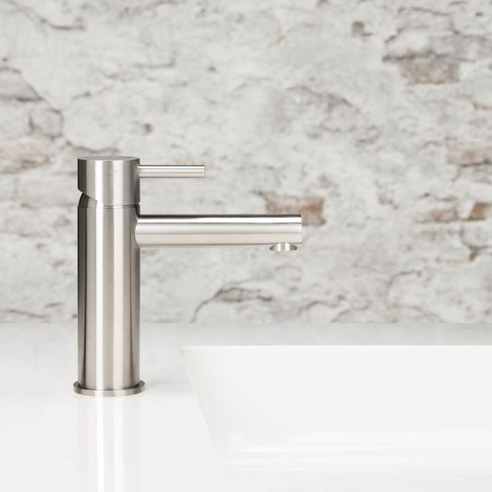 Herzbach Design iX Waschtischarmatur 17.133100.1.09 M-Size, mit Ablaufgarnitur, Edelstahl gebürstet