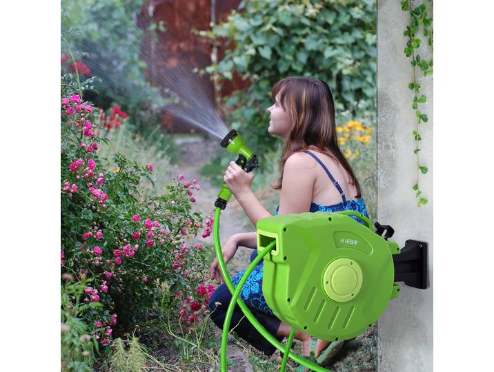 Outsunny Enrouleur Automatique 20m Jardin avec Buse Multifonction