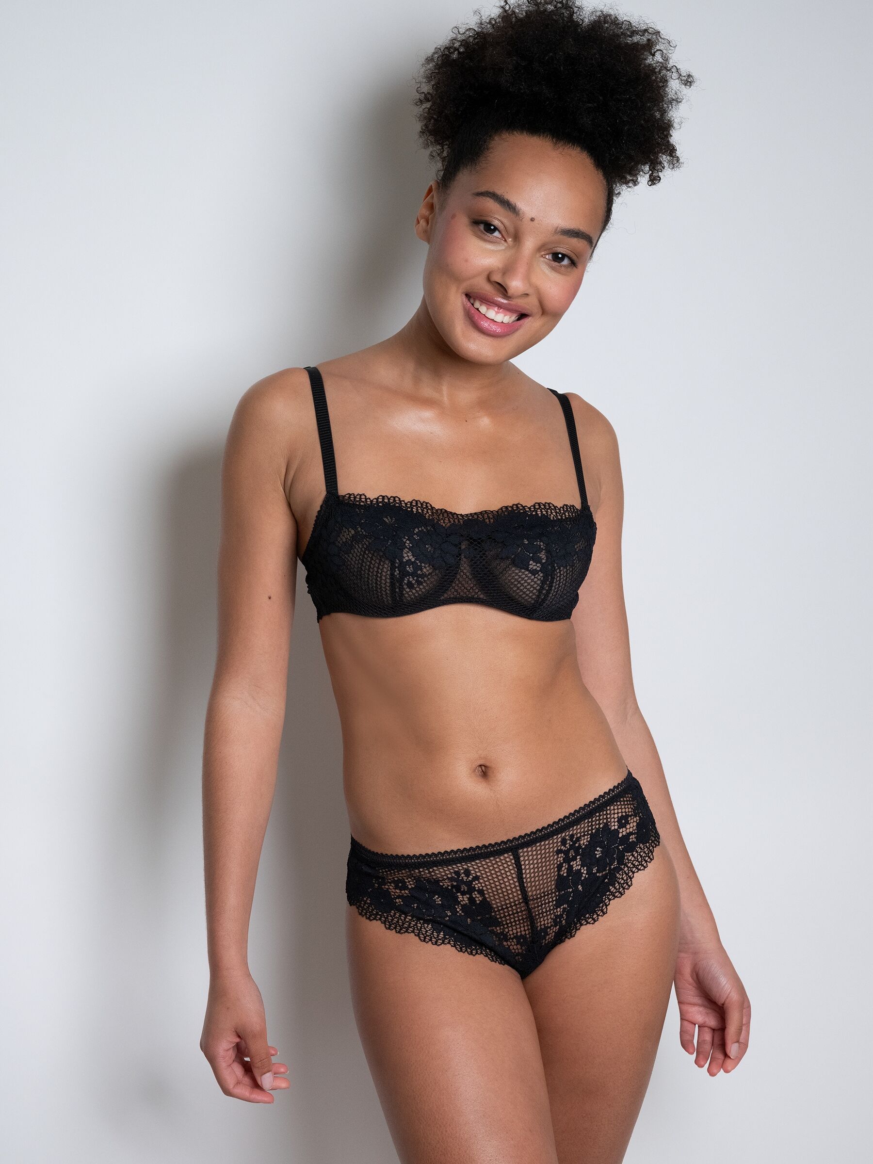 Brasilslip PASSIONATA "NINA", Damen, Gr. 36, Mikrofaser,Spitze, schwarz, Mikrofaser;Spitze, Obermaterial: 83% Polyamid, 17% Elasthan, Unterhosen Brasilslip schwarz 36, Mikrofaser,Spitze