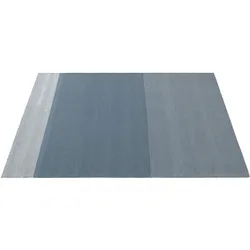 Muuto Varjo Teppich, 170 x 240 cm, blau