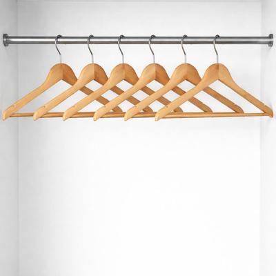 Gravidus Holz Kleiderbügel Set 6 teilig 44,5 cm mit Hosensteg und Kerben