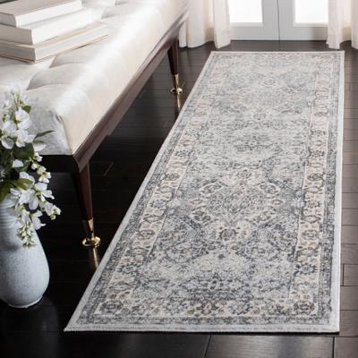 SAFAVIEH Isabella Minola Traditional Oriental Rug