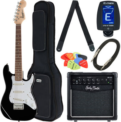 Squier Mini Strat V2 BK IL Bundle Schwarz