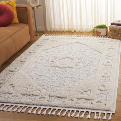 SAFAVIEH Chloe Aksana Rug