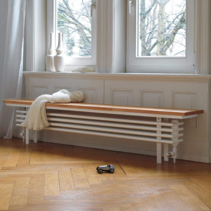 Zehnder Bank-Radiator 150 x 27,6 x 13,6 cm mit Füßen für Fertigfußboden