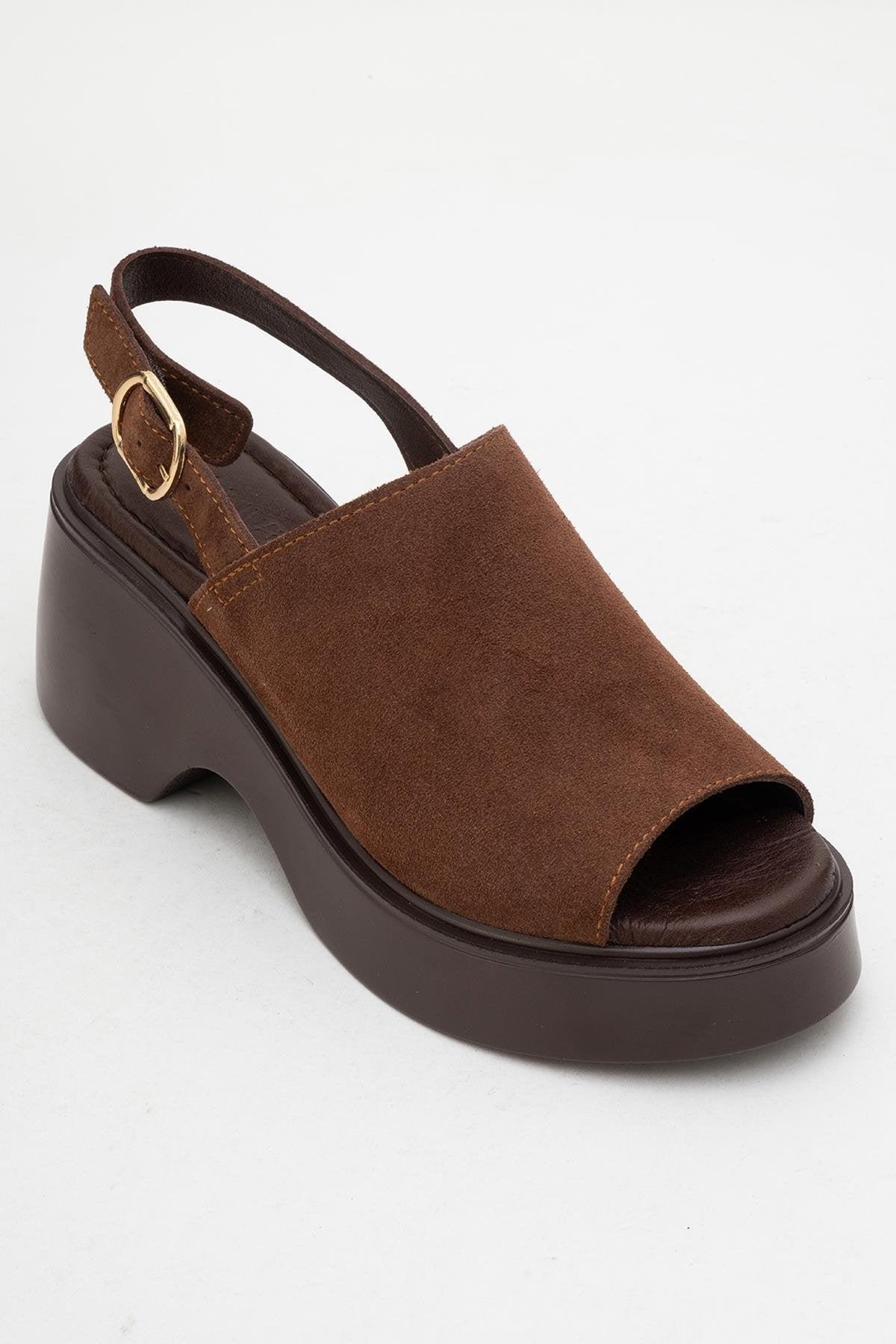 Power Leder Plateau Keilabsatz Sandalen (Women)
