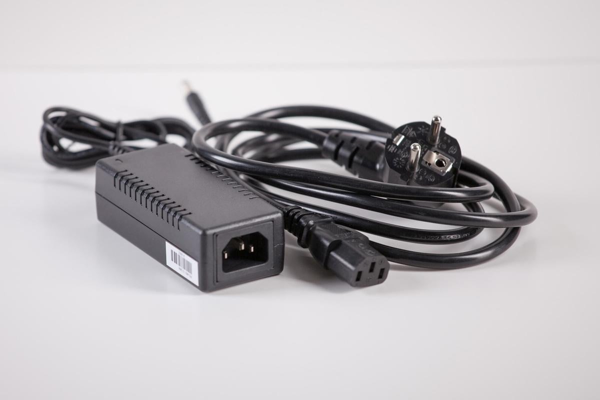 Wantec 5619 Desktopvoeding 48V DC, 38W voor 2wIP PoE