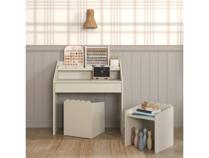 Bellamy Book Nook - Schreibtisch Montessori für Kinder 2-8 Jahre, Höhenverstellbar, Kindertisch mit Schublade und Einlegeboden, Kompakt für Kleines Zimmer (Latte)