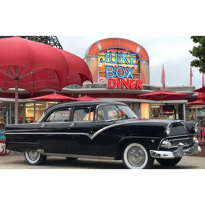 Fototapete PAPERMOON "JUKE BOX DINER-OLDTIMER NEON ROUTE 66 VINTAGE RETRO XXL", bunt, B:3,5m L:2,6m, Vlies, Tapeten