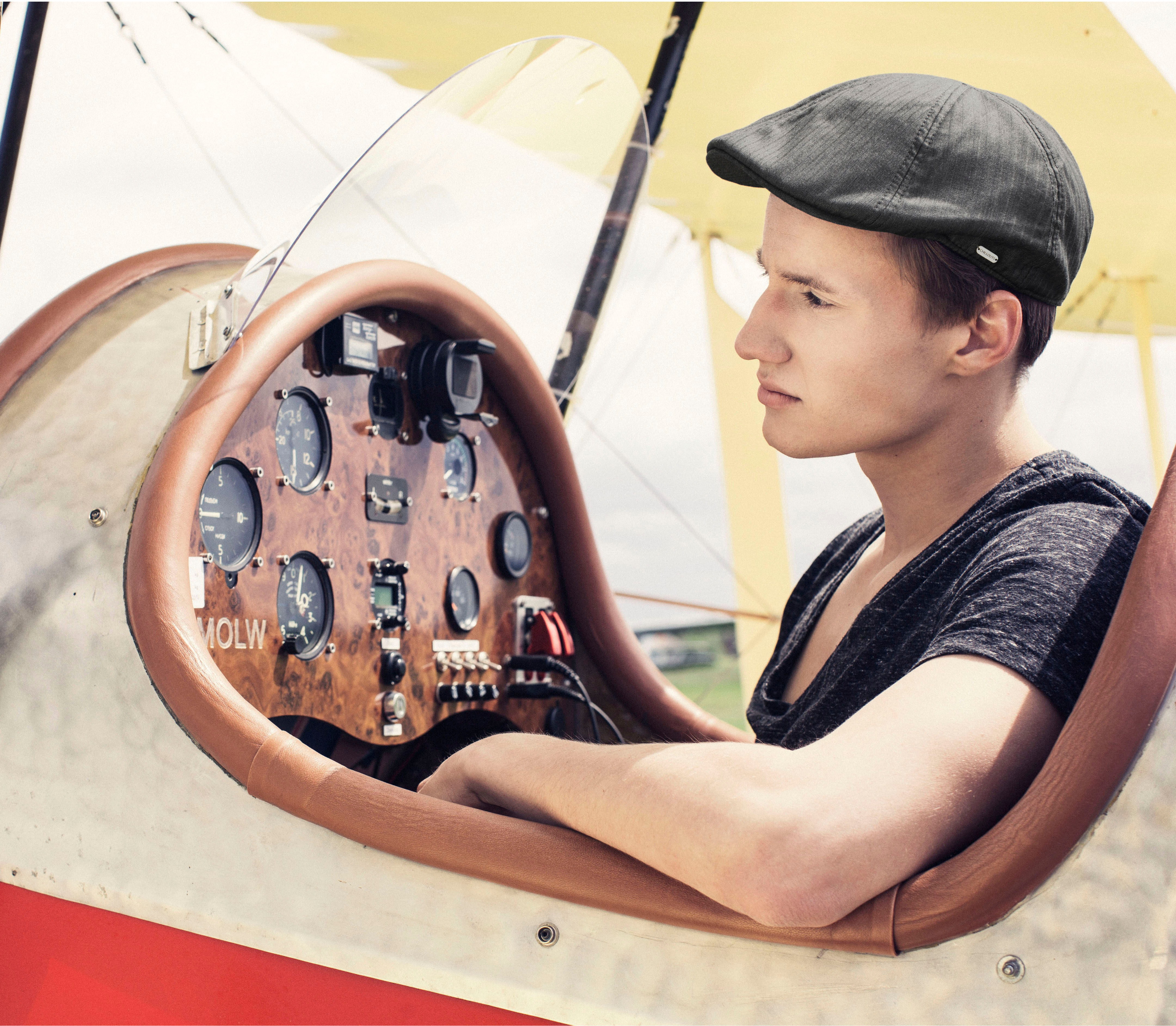 Schiebermütze CHILLOUTS "Alicante Hat", Herren, grau (dunkelgrau), Baumwollmischung, Nadelstreifen, gestreift, Mützen Schiebermütze, mit feinem Streifenmuster & moderner Eleganz dunkelgrau Einheitsgröße