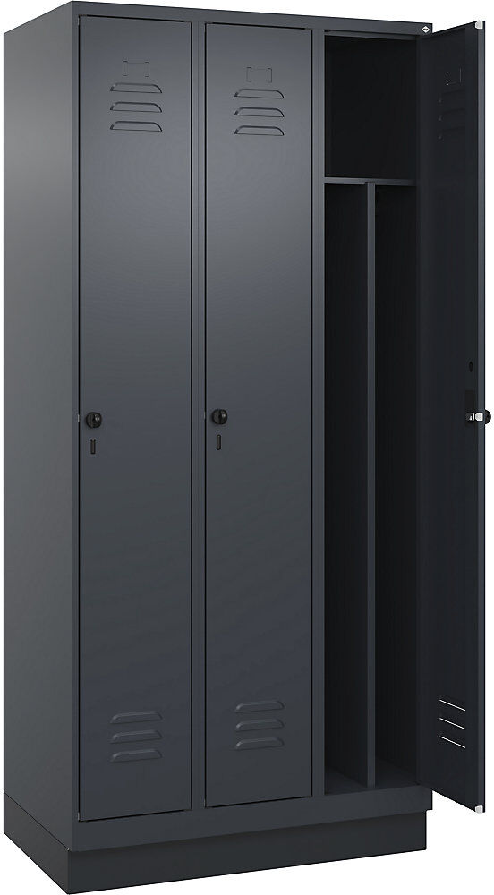 Schwarz-Weiß-Spind Classic PLUS, schmal, 3 Abteile, verkürzte Trennwand mittig, grau, B 900 mm, mit Bodensockel, Drehriegel, Trennwand mittig C+P