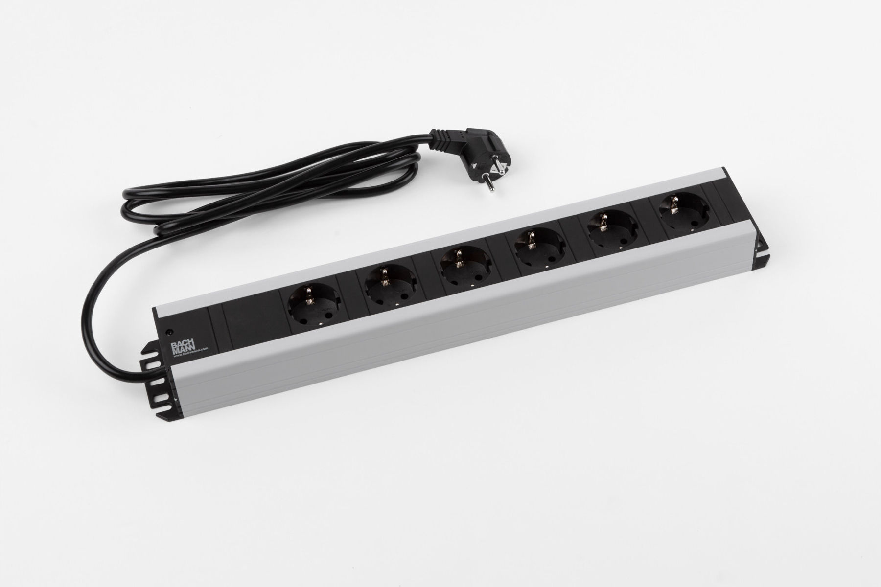 Bachmann Handwerkerleiste 6fach ohne Schalter,2m Zul 300.000)
