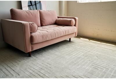 EXQUISITE RUGS Castelli Hand-loomed Bamboo Silk/Wool Ivory Area Rug.