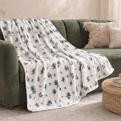 "Jessica Simpson 60""x90"" Plush Throw Blankets"