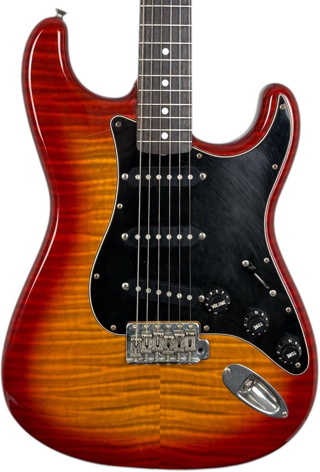 Squier by Fender Japan Silver Series Stratocaster SST-39 1993-1994 - Flame Red Burst   Flame Red Burst - Refurbished