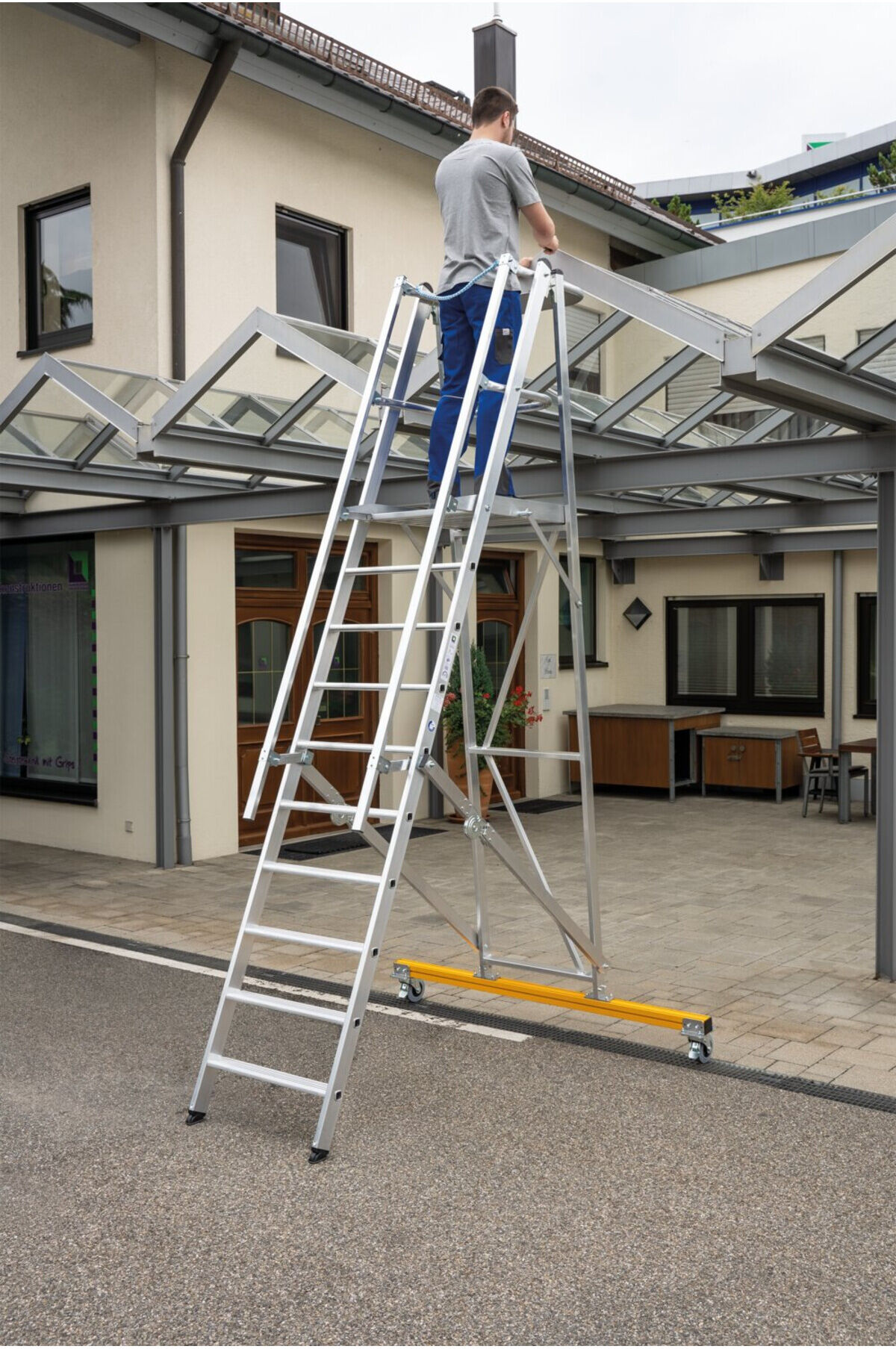 MUNK Aluminium-Podestleiter fahrbar klappbar 12 Stufen (052312)