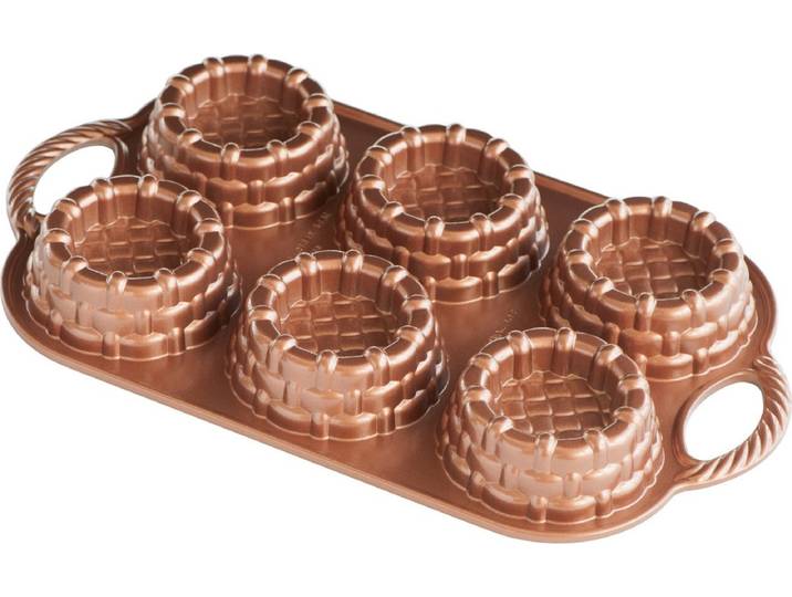 Bakvorm \ Shortcake Basket Pan\ - Nordic Ware Spring & Summer Toffee