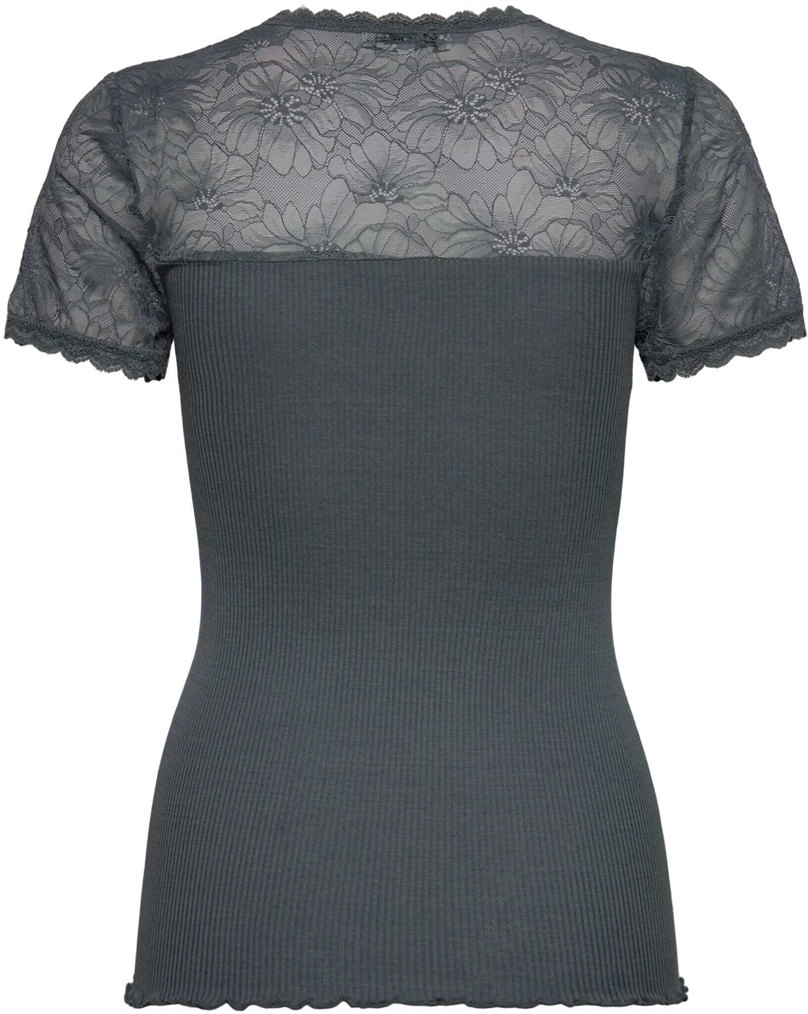 T-Shirt ROSEMUNDE "Beatha lace t-shirt", Damen, Gr. XS, grau (stormy weather), Obermaterial: 55% Seide, 45% Baumwolle, geblümt, gemustert, leicht transparent, schmal hüftbedeckend, tiefer Rundhals, Spitze, Shirts T-Shirt, Halbarm, Ärmel und Dekolleté sowi