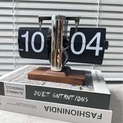 Uplift Picks Retro Automatic Flip Desk Clock Large Display Battery Powered Table Clock e