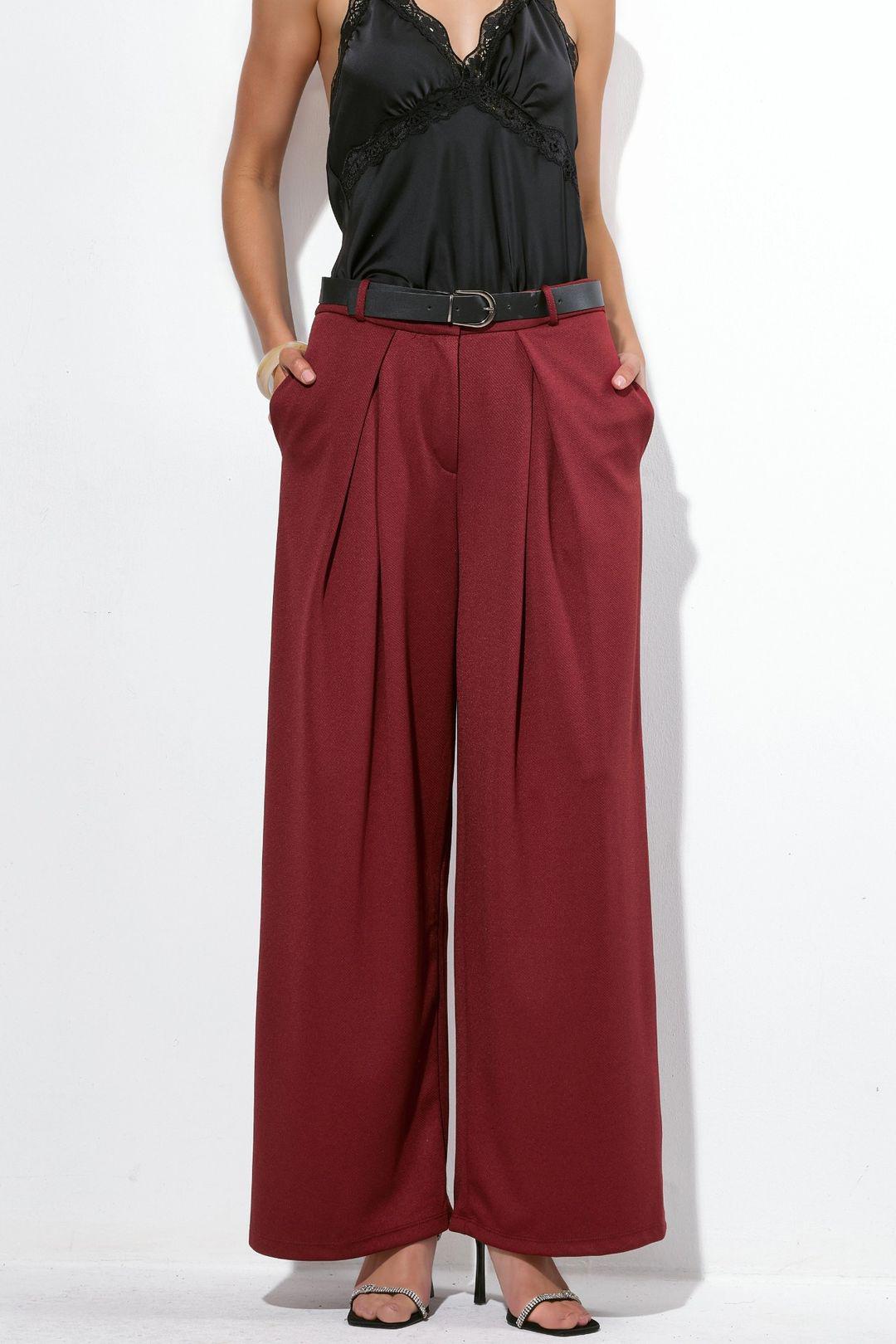 Hochtaillierte breite Crepe-Hose mit Gürtel