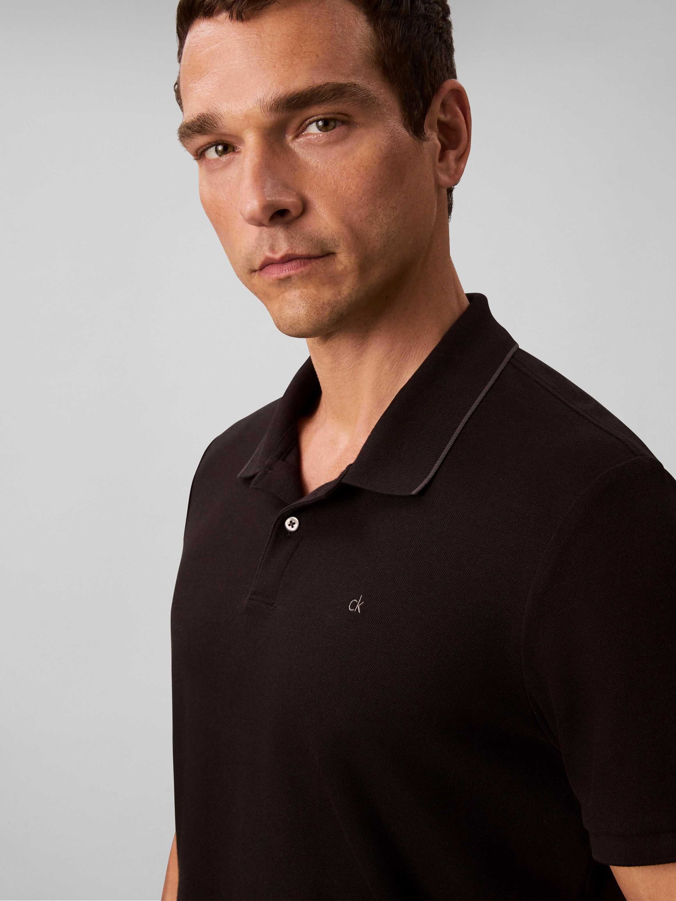 Poloshirt CALVIN KLEIN JEANS "SS RFND PQ TPPD CLSS", Herren, Gr. S, schwarz, Piqué, Obermaterial: 100% Baumwolle, unifarben, klassisch normal, Rundhals, eingesetzt angesetztes Bündchen, Shirts Poloshirt, Mit Rundhalsausschnitt schwarz S