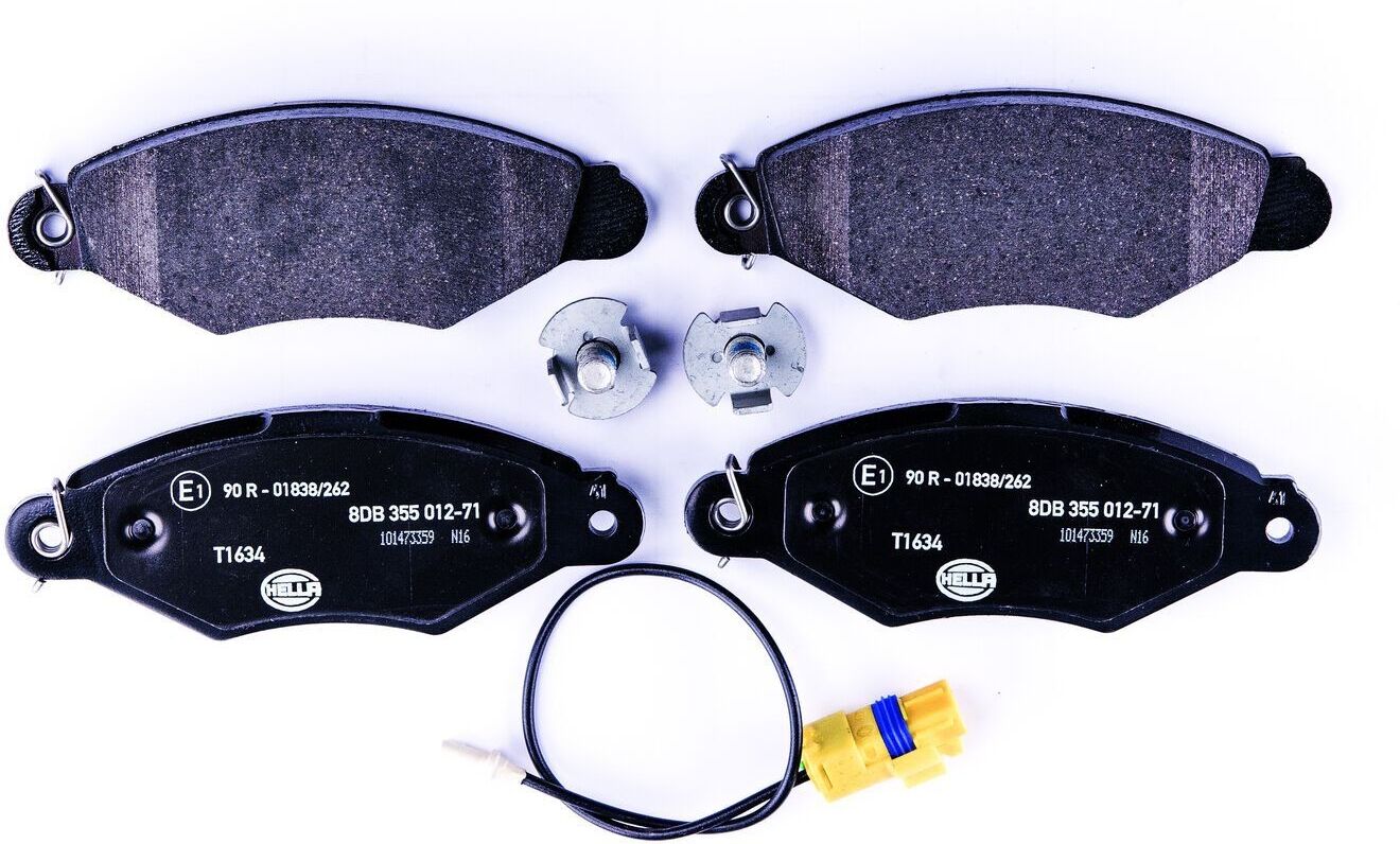 HELLA 8DB 355 012-711 Brake pad set