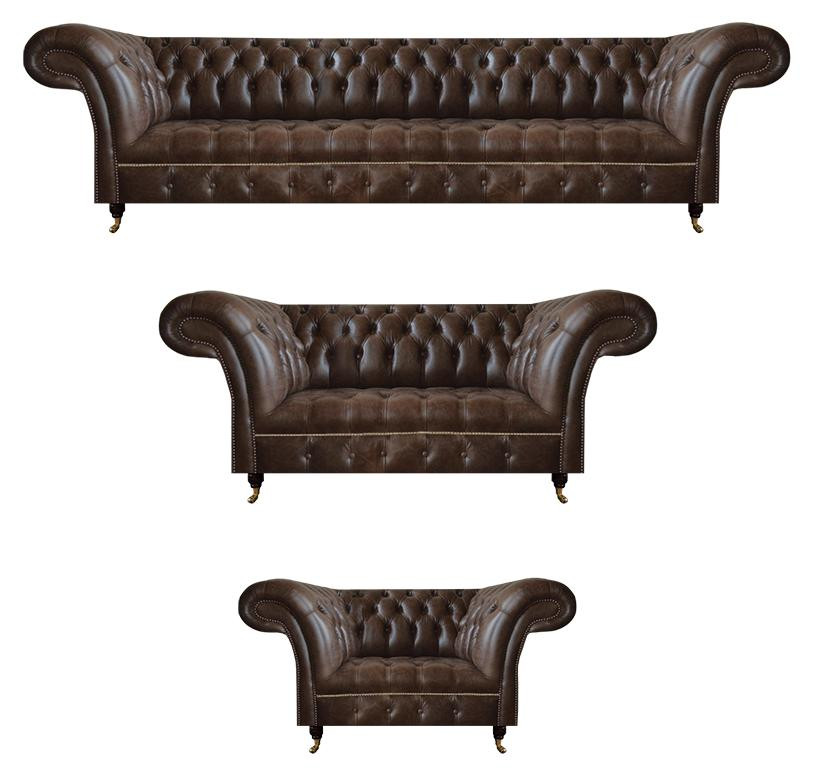 Bruine Chesterfield lederen bankset voor in de woonkamer