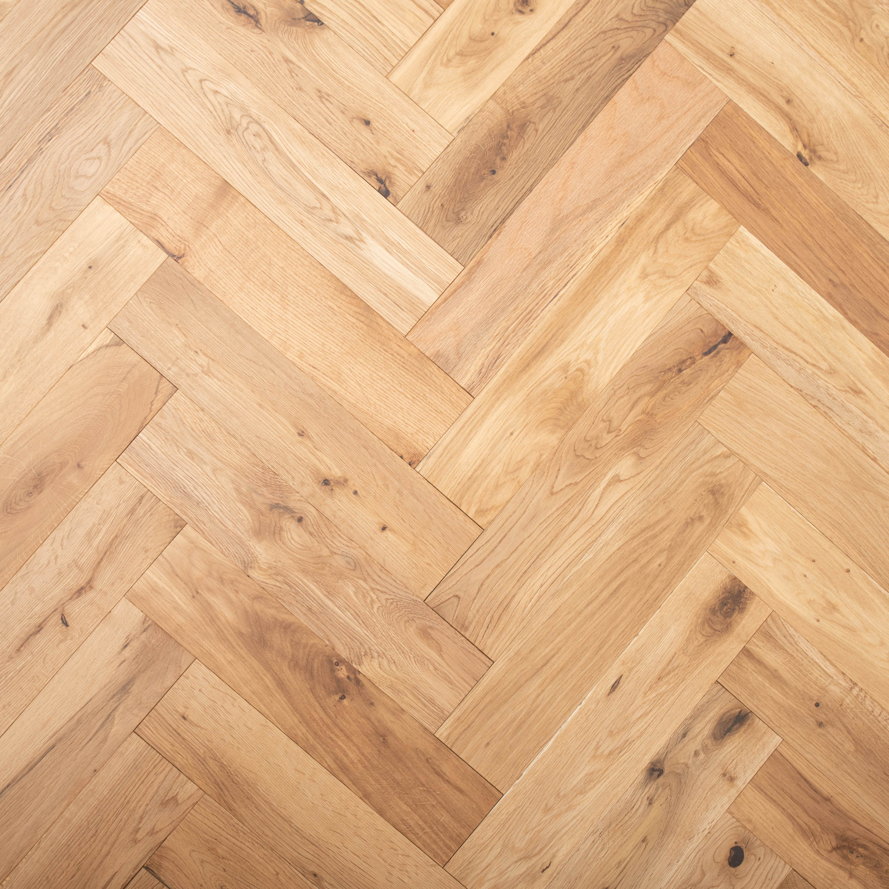 Luxury Flooring Herringbone Natural Solid Oak Smooth & Lacquered Flooring - 18mm x 400mm x 90mm