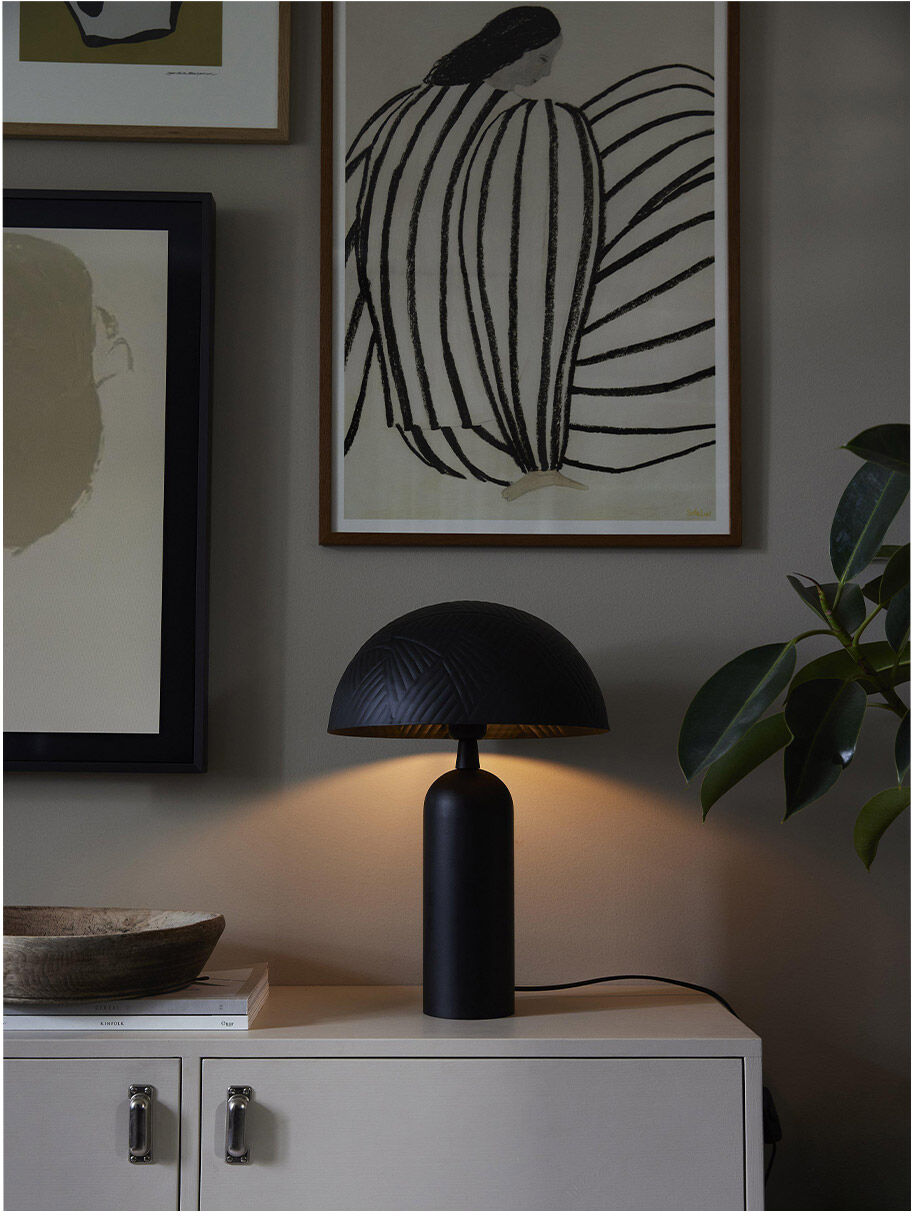 PR Home Carter Lampfot Svart