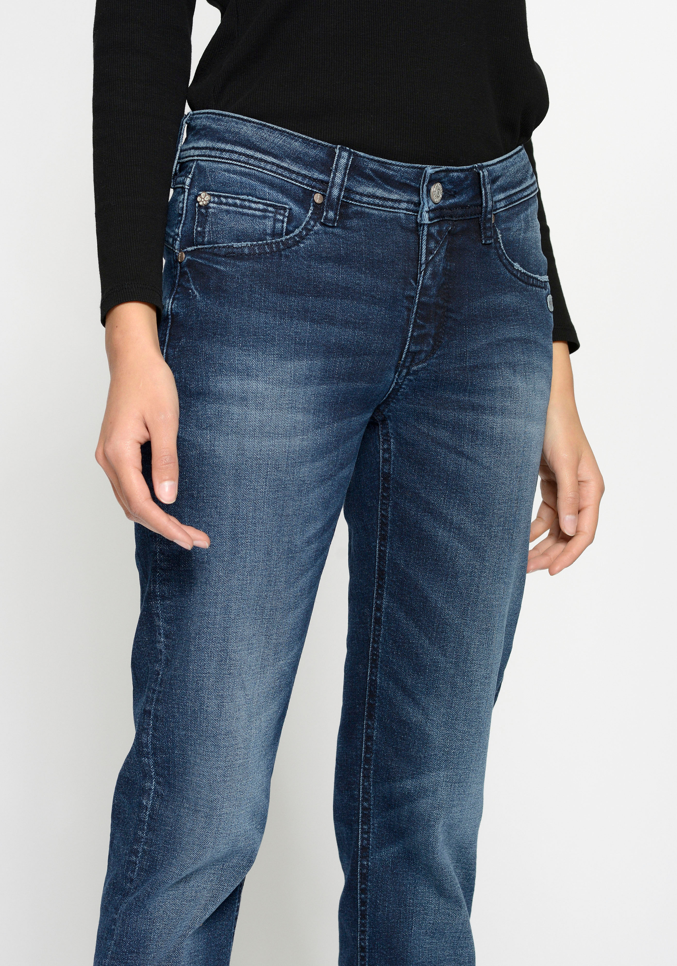 Loose-fit-Jeans GANG "94AMELIE STRAIGHT", Damen, Gr. 30, N-Gr, blau (midnight love), Denim/Jeans, Obermaterial: 90% Baumwolle, 8% Polyester, 2% Elasthan, regular fit lang, Jeans Loose-fit-Jeans midnight love 30, N-Gr