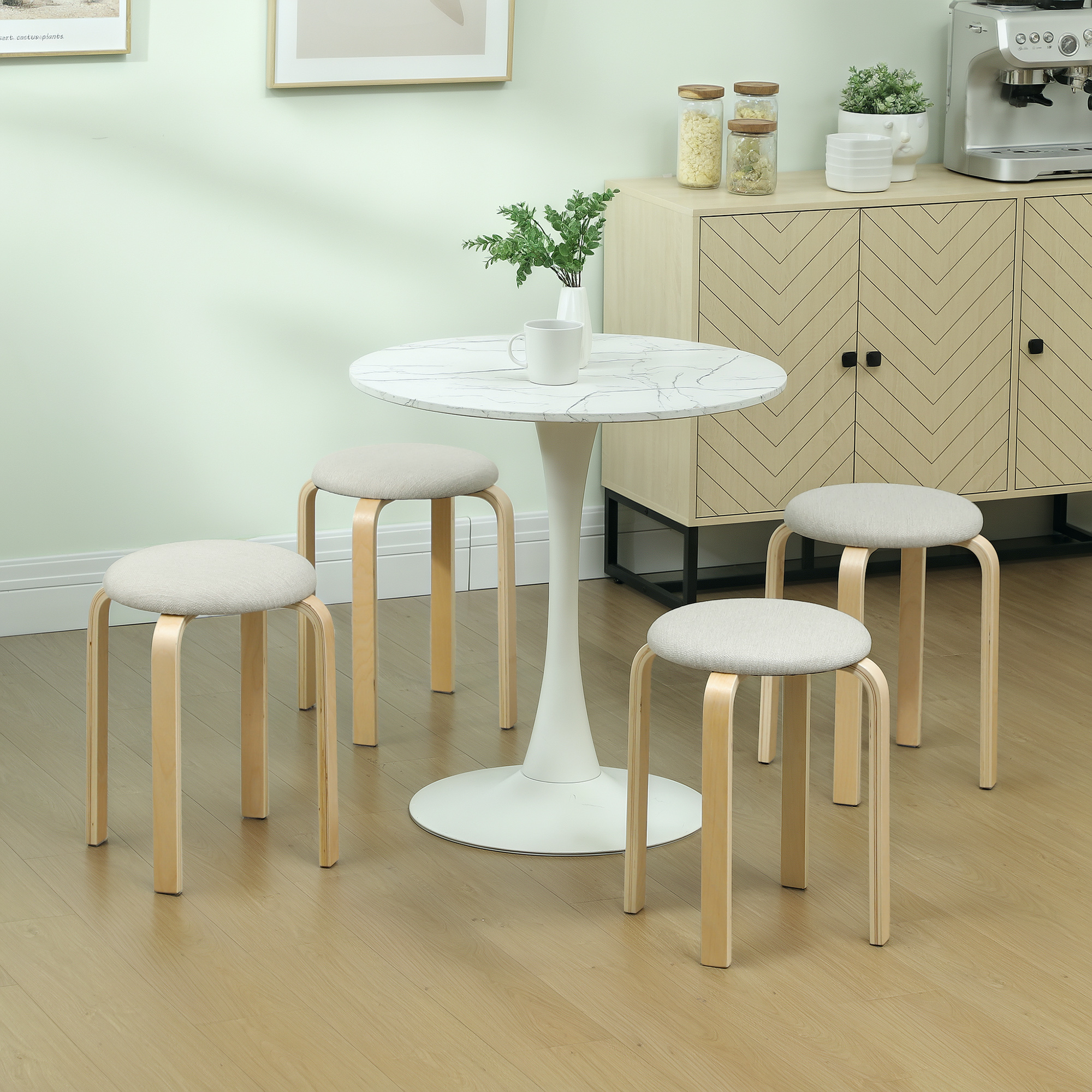 Homcom Sgabelli imbottiti set da 4, impilabili, superficie verniciata, gambe in legno, bianco crema   Aosom Italy